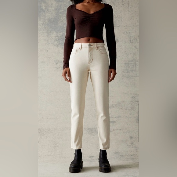 Pacsun Jeans Womens 31 Irish Cream Stretch Mom High Rise Straight Leg Denim NEW - Picture 1 of 8